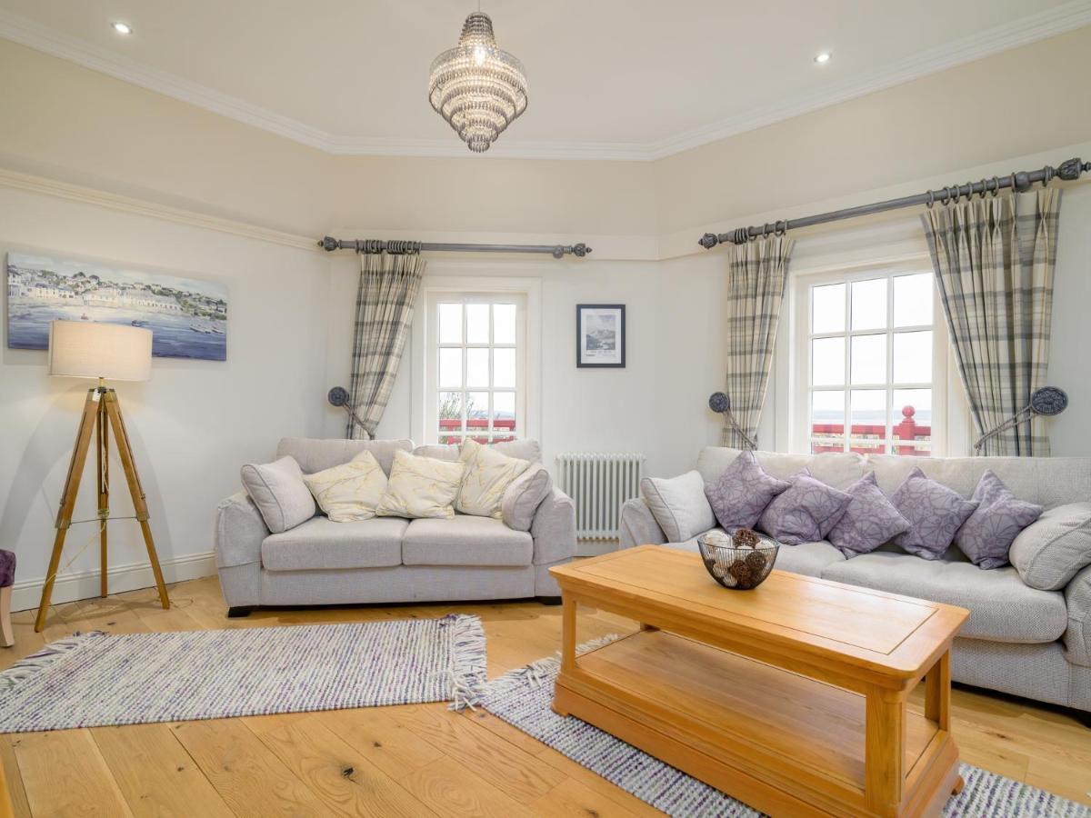 Pass The Keys Historic Ramsay Garden Apt With Balcony Views Edinburgh Dış mekan fotoğraf