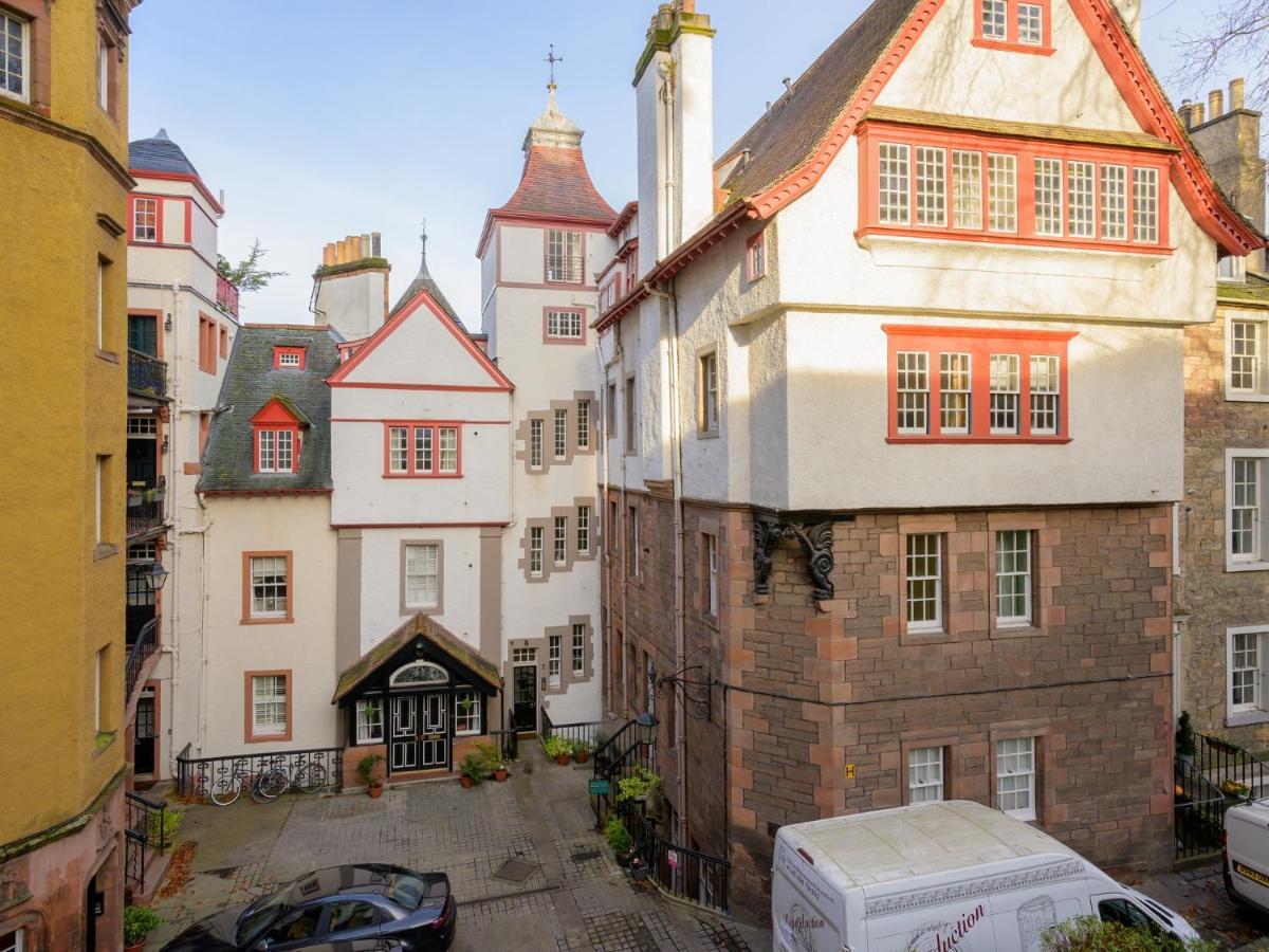 Pass The Keys Historic Ramsay Garden Apt With Balcony Views Edinburgh Dış mekan fotoğraf